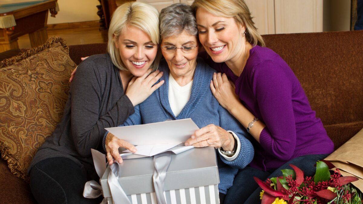 Geburtstagswünsche für ältere Menschen Liebevolle Worte zum besonderen Geburtstag