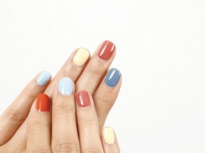 Welche Nagellackfarbe für kurze Nägel